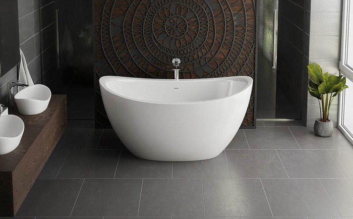 Stone bathtub