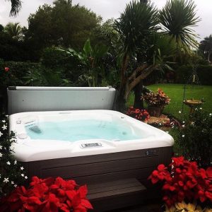 outdoor hot tub in yard