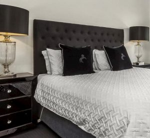 Charlotte Chesterfield bedhead king size