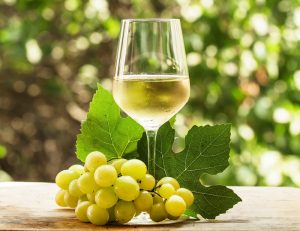 Preservative-Free White Wine