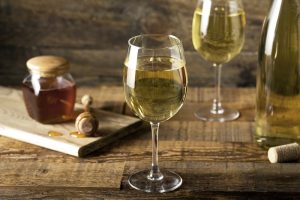 Preservative-Free White Wine