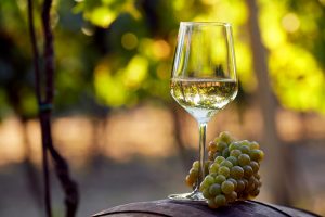 Preservative-Free White Wine