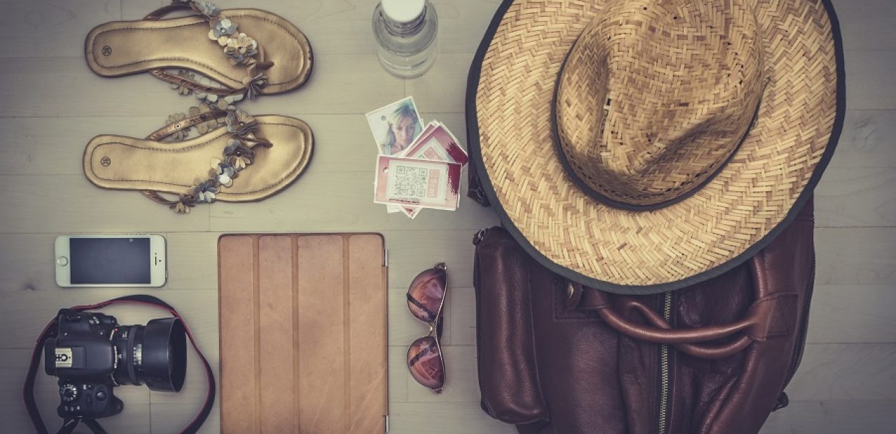 picture of summer outfit accessories