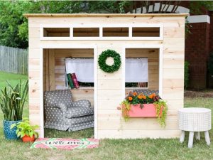 playhause in a narrow shed