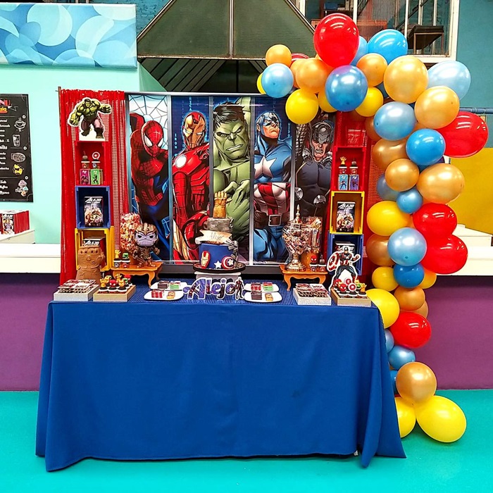 Superhero Themed Birthday Party
