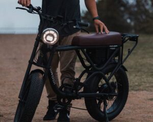 man holding DiroDi e-bike