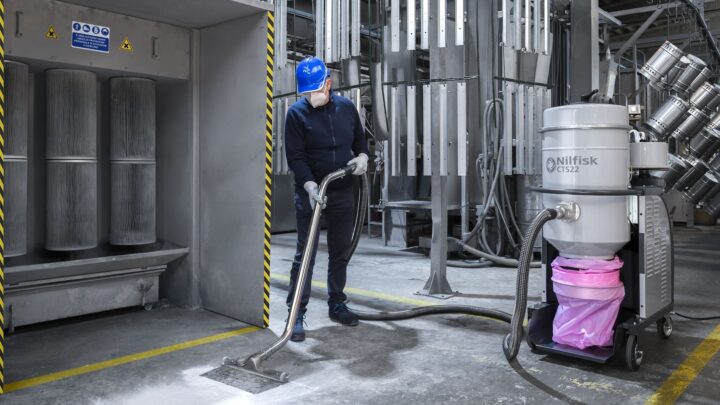 Hazardous-dust-vacuum
