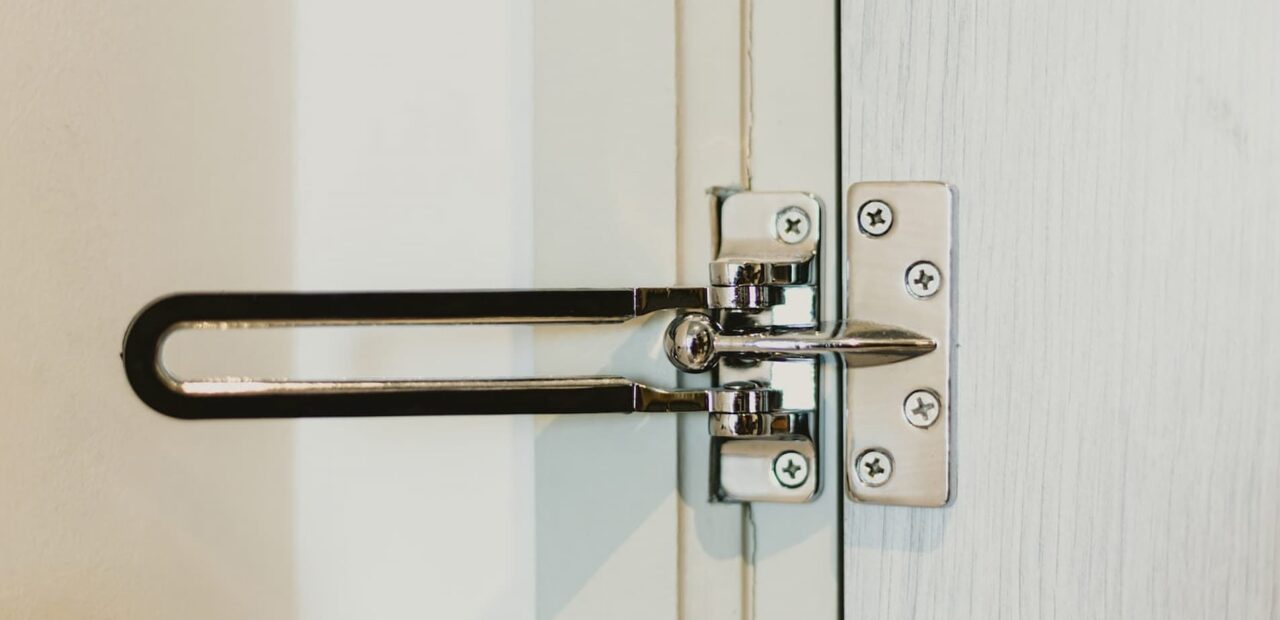 swinging-latch-door