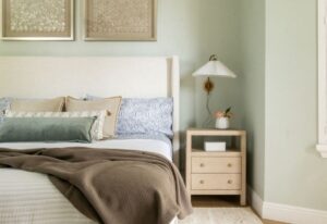 king single bed in the bedroom